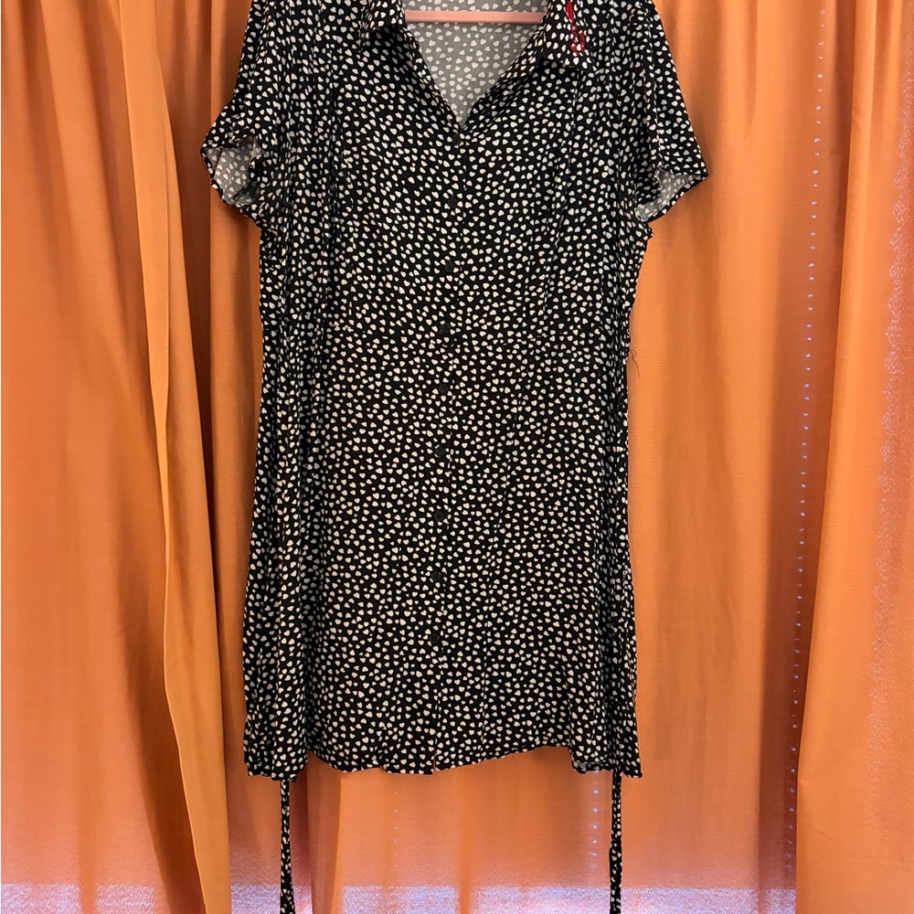 Black Short Sleeve Heart Shirt Dress